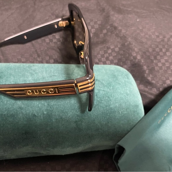 Gucci Black and Gold Sunglasses - Picture 3 of 8